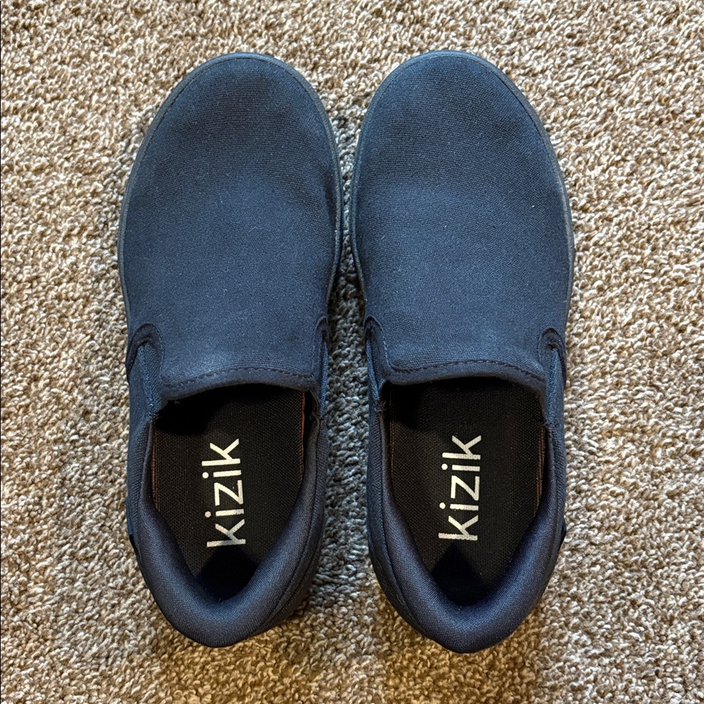 Kizik Venice Slip-on Sneaker Shoes - Picture 2 of 7